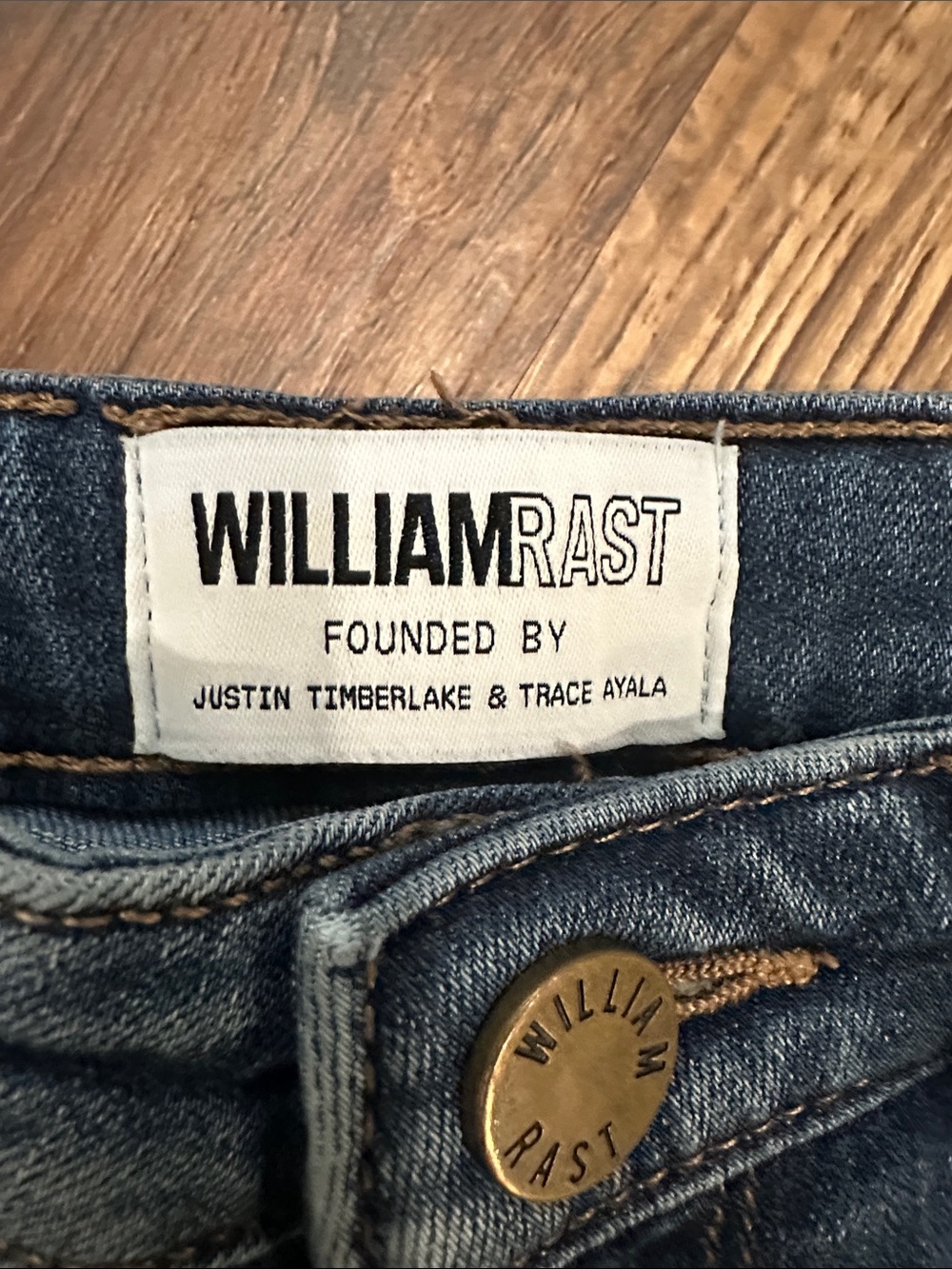 William Rast Sculpted Highrise Light Wash Women's Skinny Jeans -
